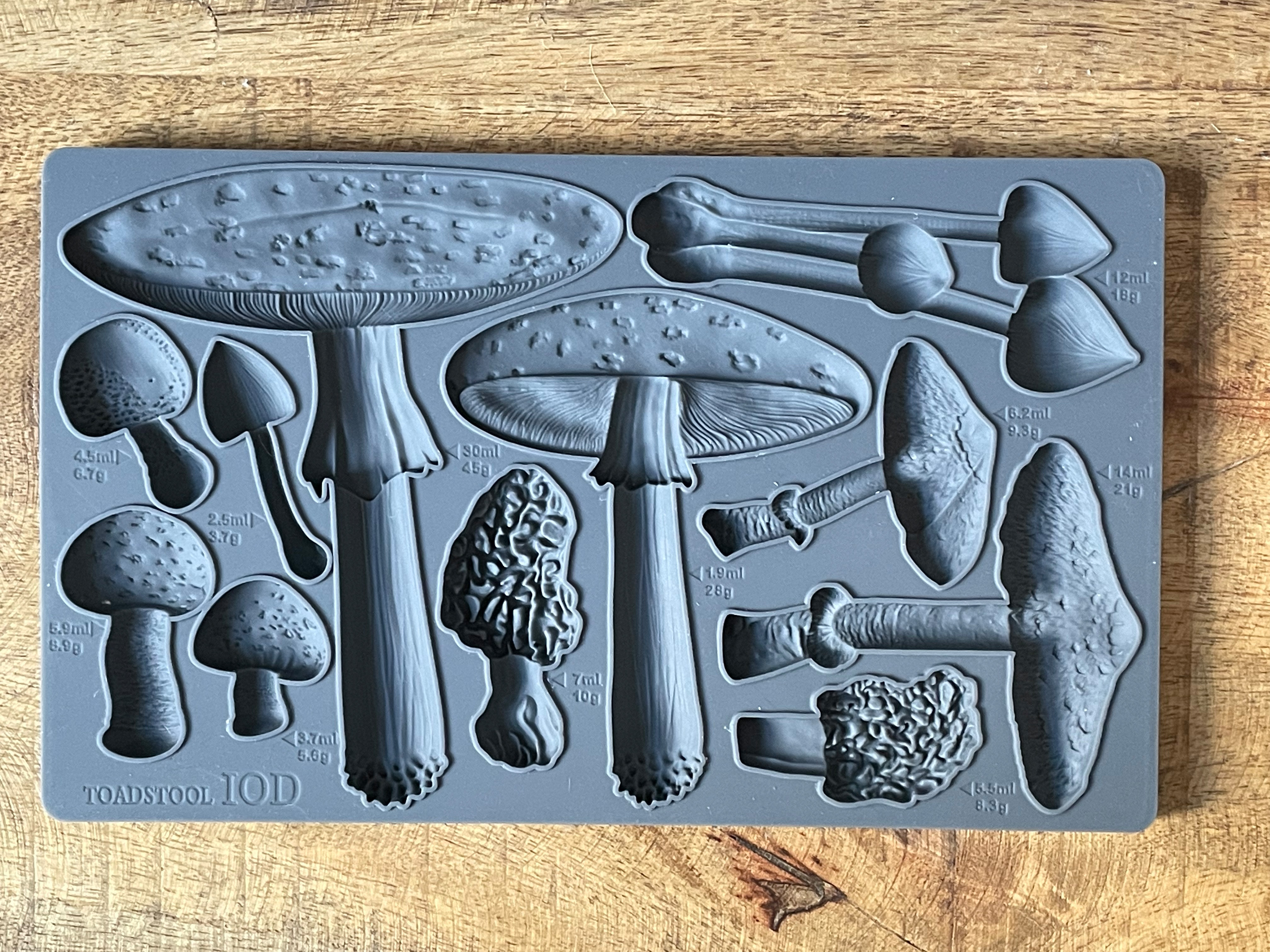 Decor Mould™ "Toadstools"