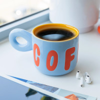 Hellblaue Keramiktasse „Coffee“